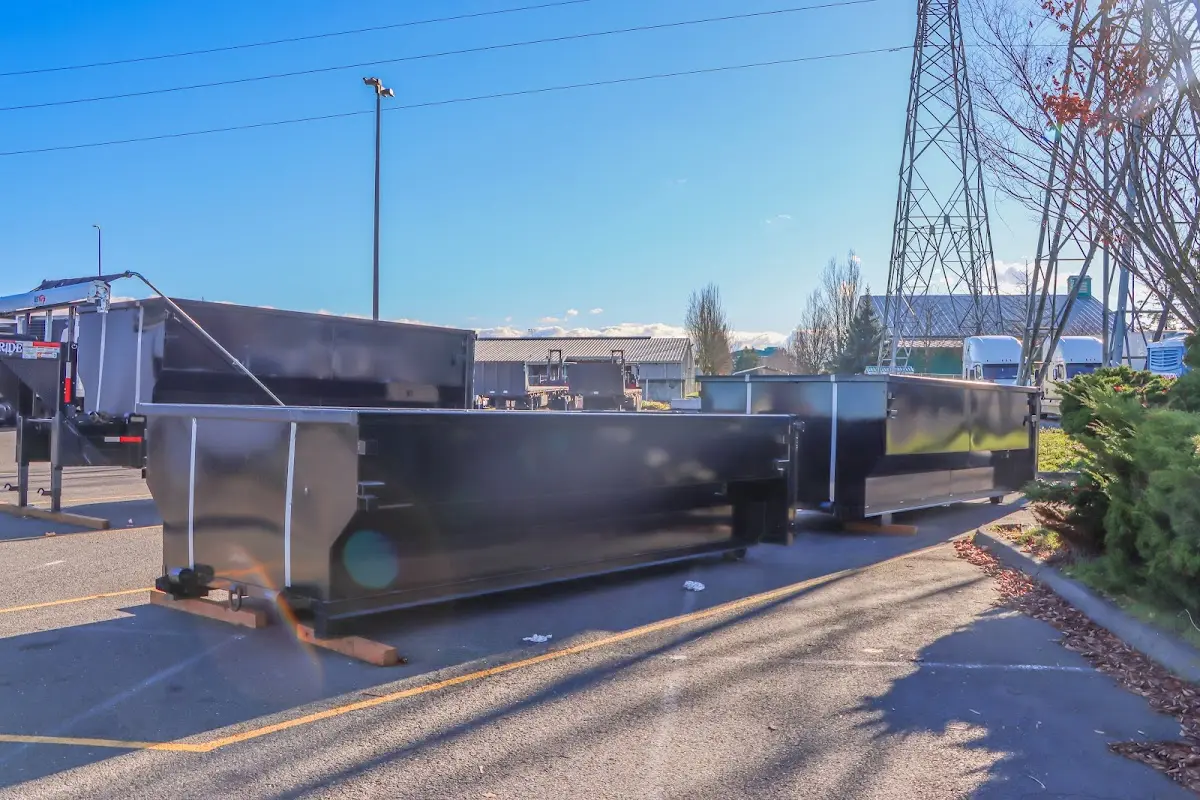 Professional dumpster rental and junk removal service in Fair Lakes